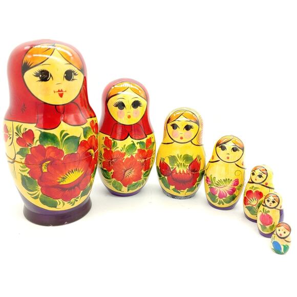 Vintage Russian Nesting Dolls Set of 7 Piece Wooden Babushka Matryoshka - Picture 1 of 16